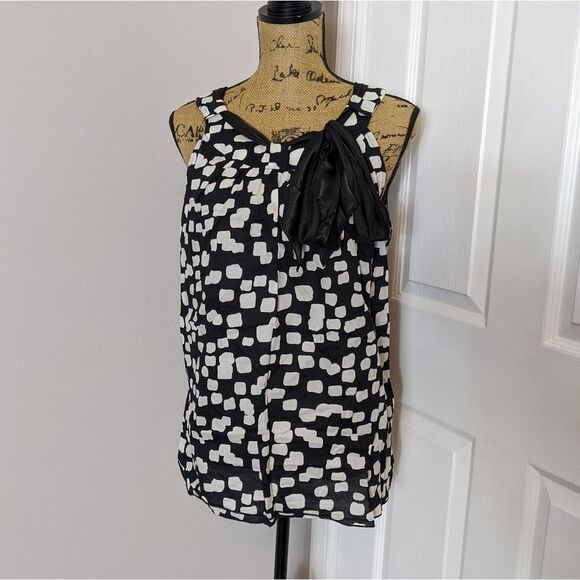 Black and white blouse - Picture 1 of 5